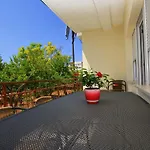 아파트 Anica 트로기르