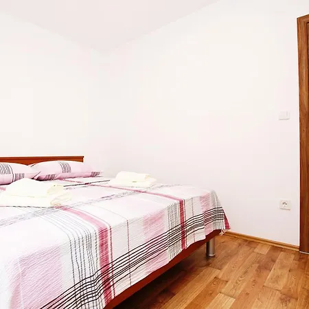 Apartamento Anica *