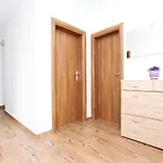 Anica Apartment