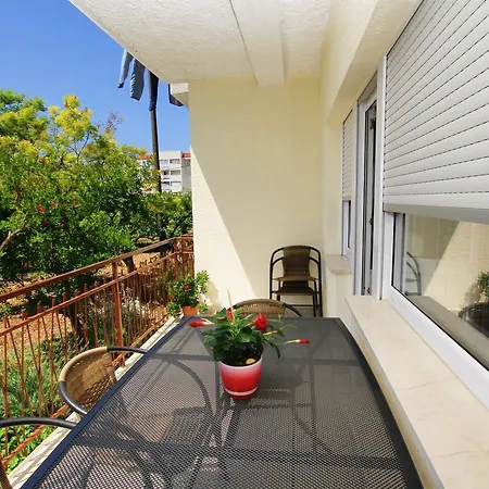 Anica Apartment